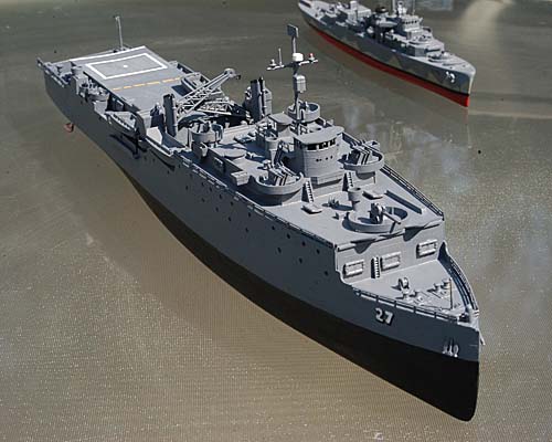 LSD-27-USS-Whetstone-013