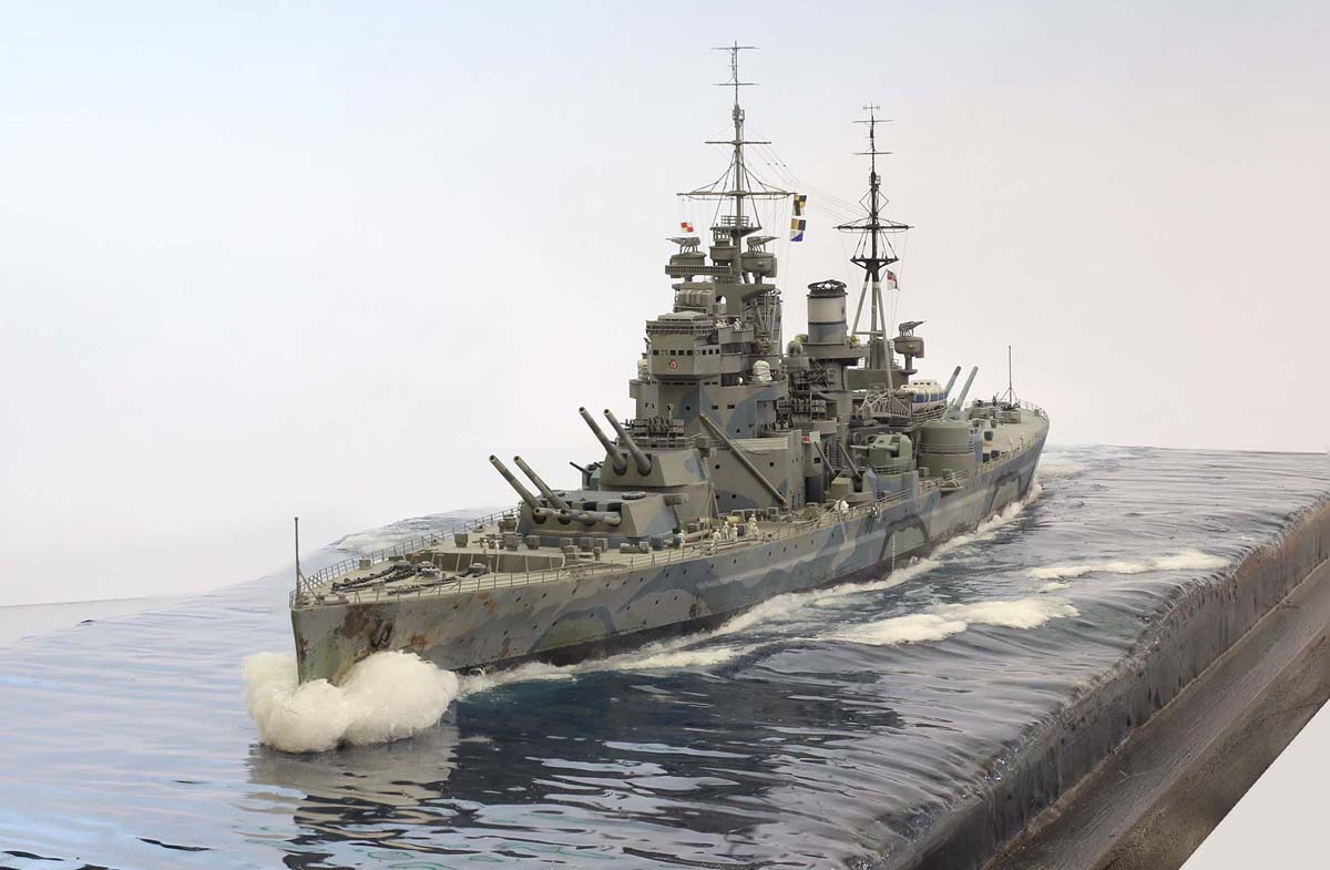 http://www.modelshipgallery.com/gallery/bb/hms/POW-350-cf/images/POW03.jpg