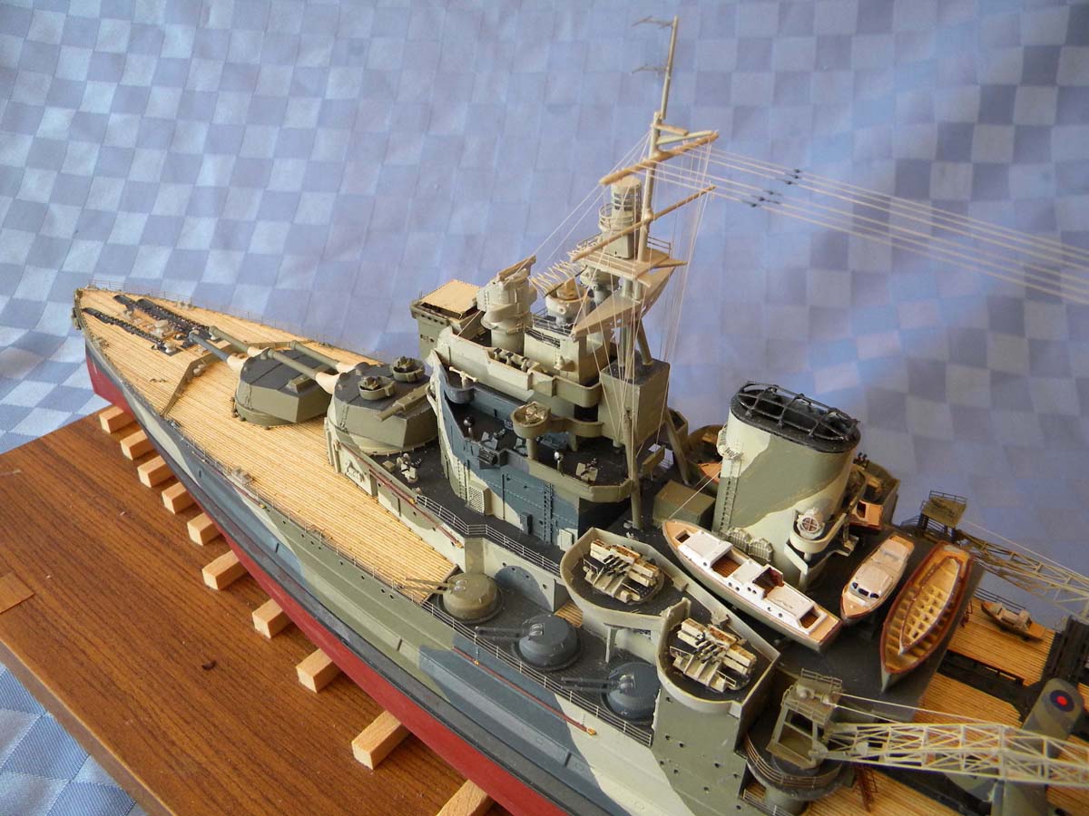 Amazon.com: Trumpeter 1/350 HMS Queen Elizabeth 1941 British