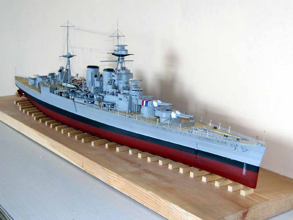 トランペッター　1/350　HMS HOOD Amazon.com: Trumpeter 1/350 Scale HMS Hood British