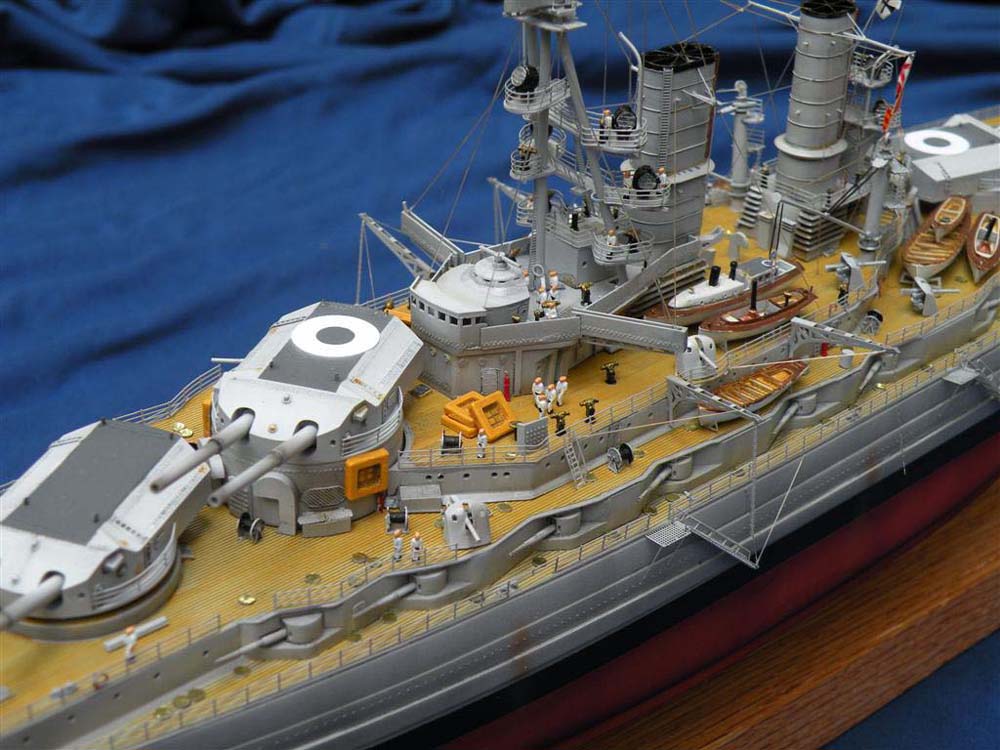 http://www.modelshipgallery.com/gallery/bb/sms/Bayern-350-pvb/images/Bayern_-005.jpg