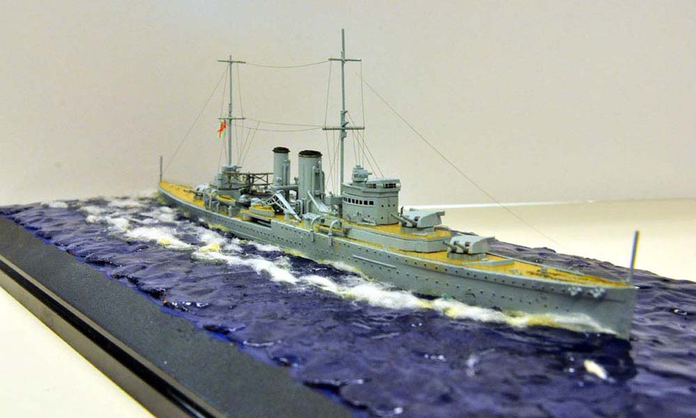 HMS-Exeter_03