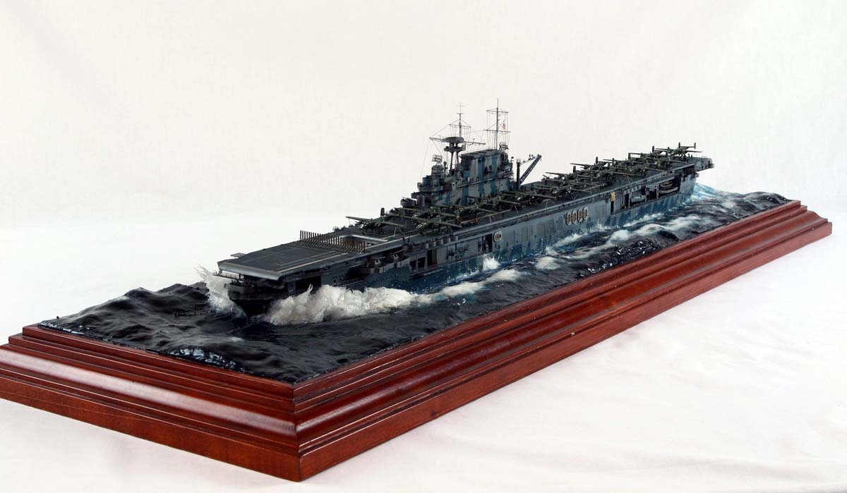 http://www.modelshipgallery.com/gallery/cv/cv-08/350-kk/cv8-01.jpg
