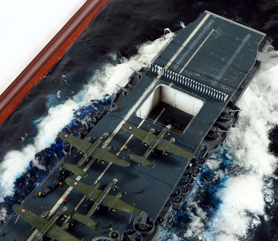 http://www.modelshipgallery.com/gallery/cv/cv-08/350-kk/cv8-04.jpg