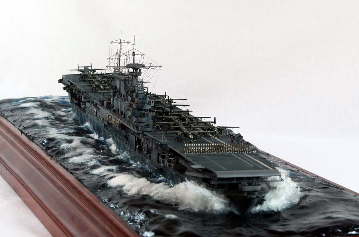 http://www.modelshipgallery.com/gallery/cv/cv-08/350-kk/cv8-12.jpg