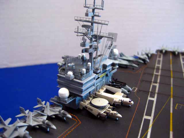 USS Kitty Hawk CV-63 (Plastic model) - HobbySearch Military