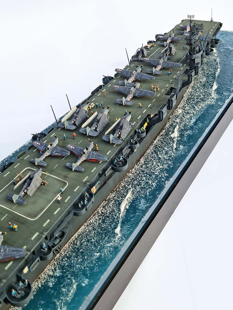 USS_Independence_CVL22_14
