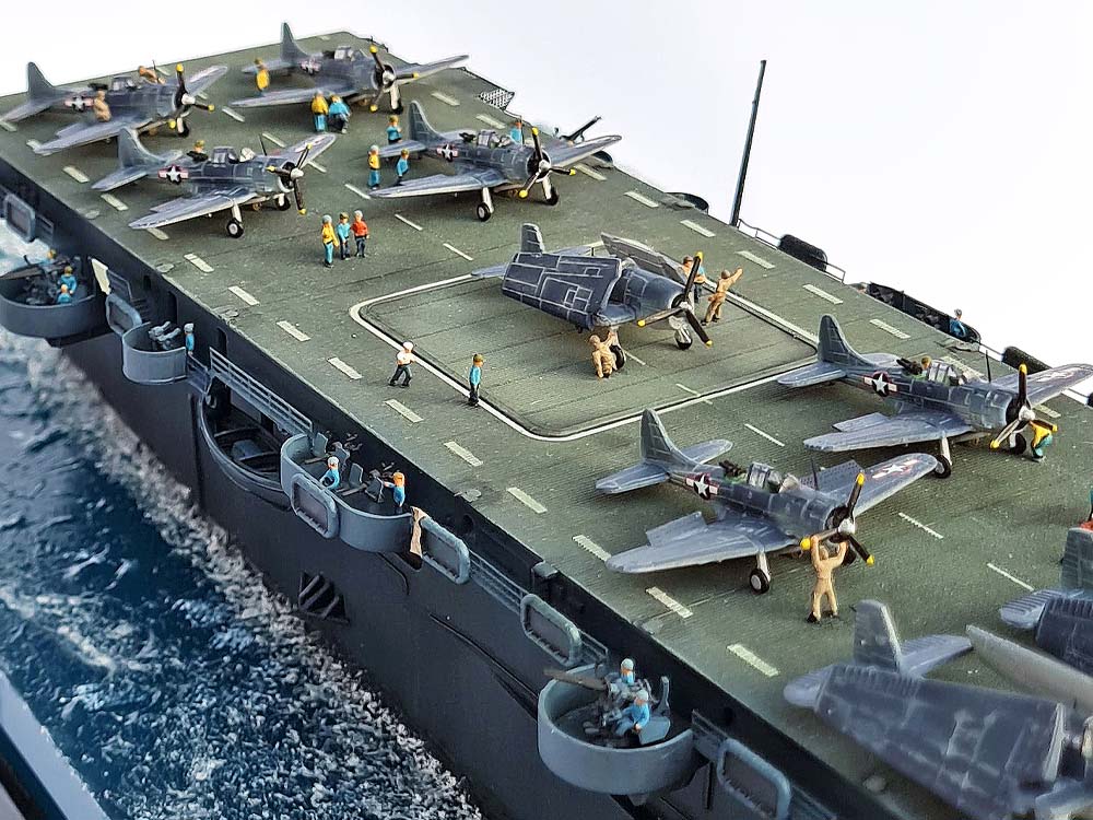 USS_Independence_CVL22_25