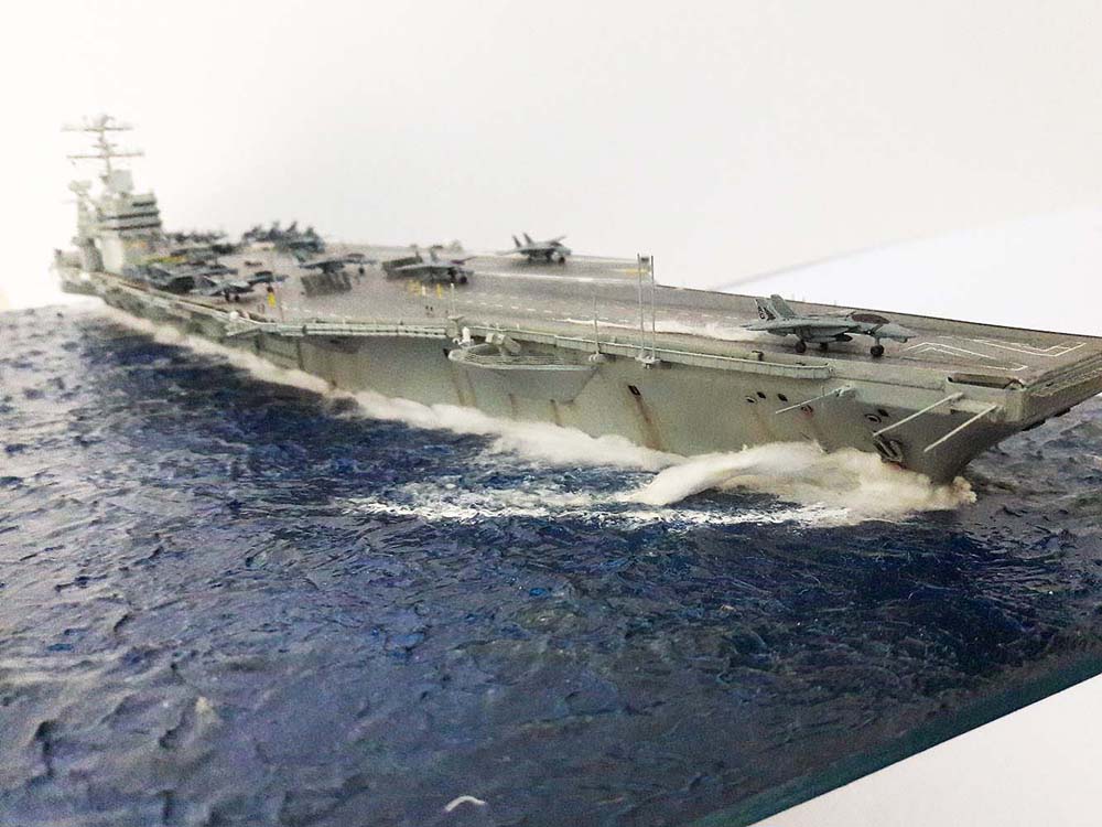 CVN74-(8)