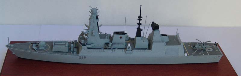 HMS-Daring-01