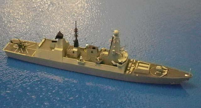 HMS-Daring.-1
