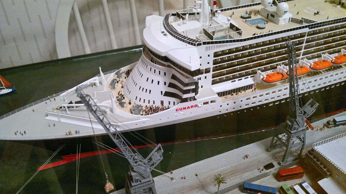 QM2-03-jpg