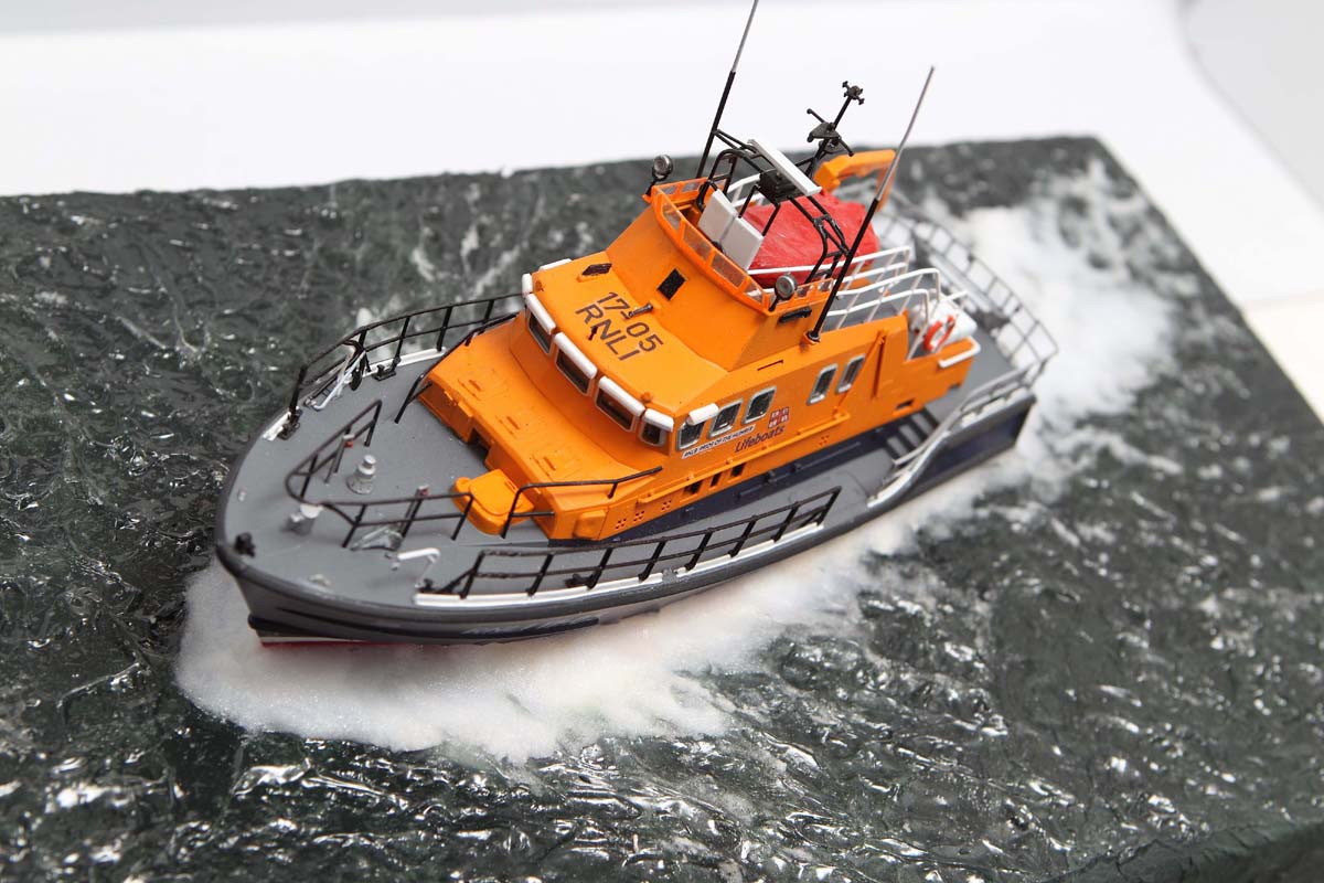 Severn-Class-Lifeboat-003