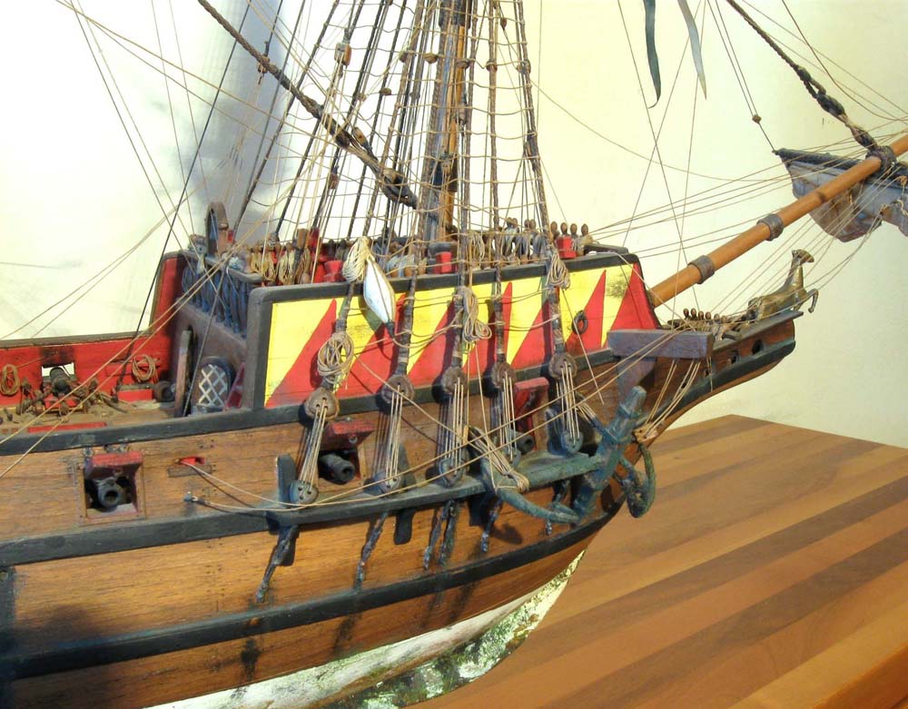 GoldenHind_02