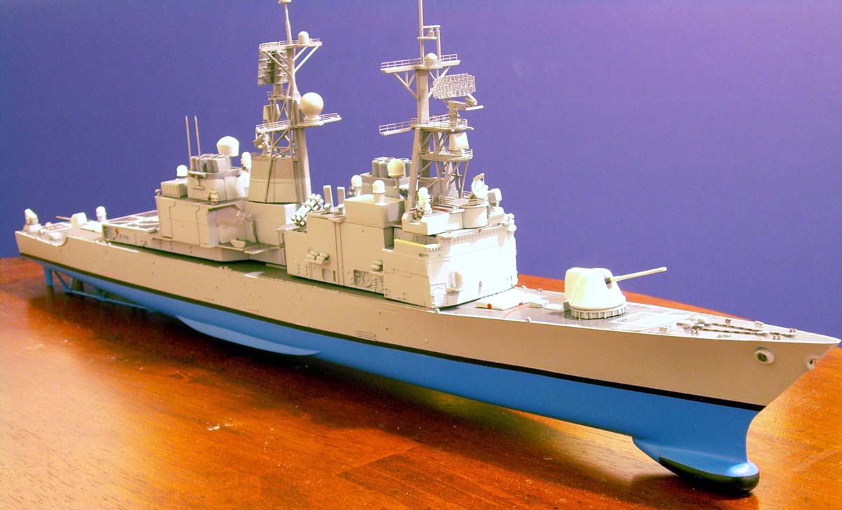 Amazon.co.jp: ドラゴン1 350 アメリカ海軍駆逐艦 U.S.S