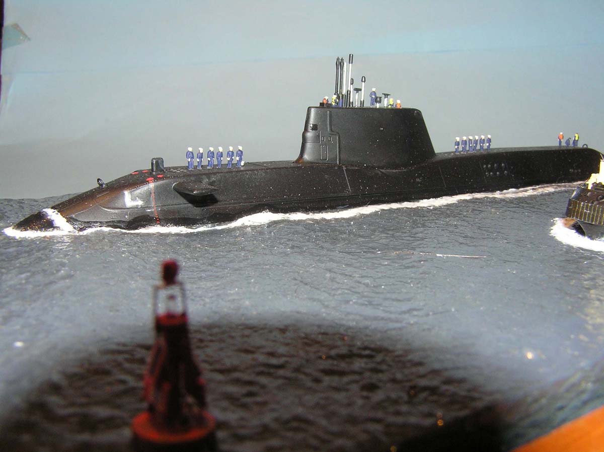 H.M.S.-Astute_03.jpg