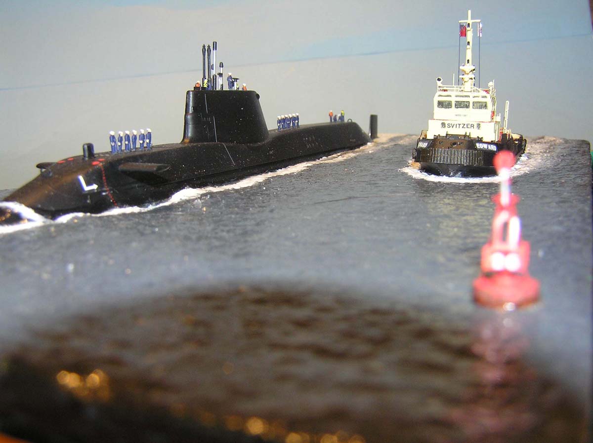 H.M.S.-Astute_04.jpg