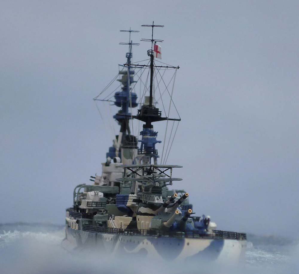 HMS-Resolution_18