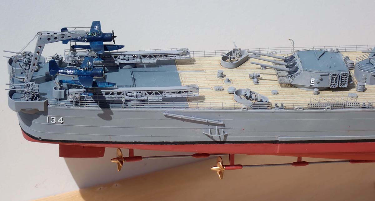 USS-Des-Moines-06